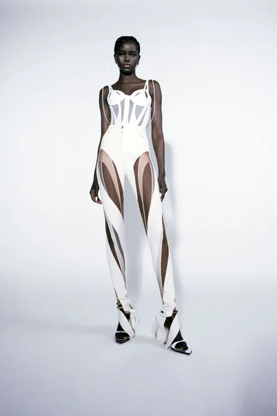 Look 17